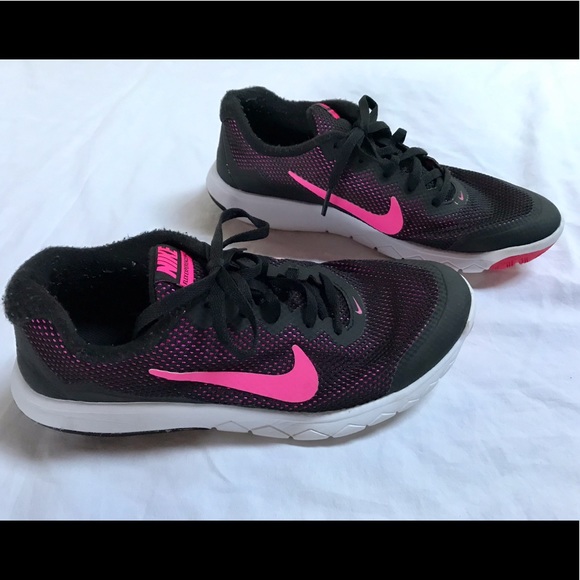 nike flex black pink